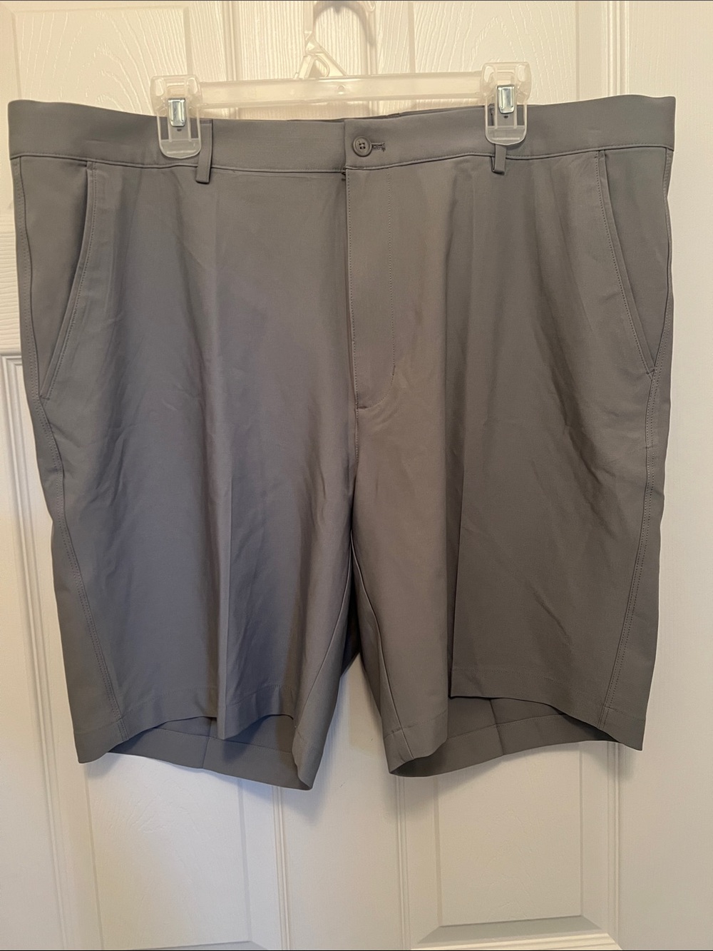 Greg Norman Collection Men's Light Gray Flat Front Performance Shorts